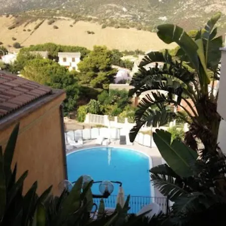 Guest In Solanas Frühstückspension Sìnnai