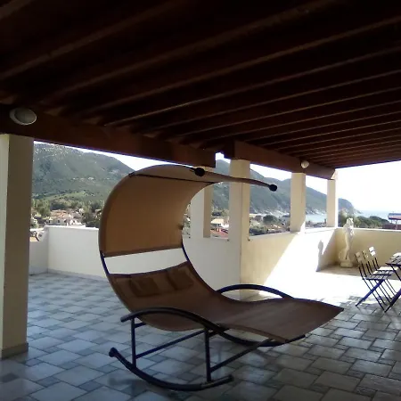 Guest In Solanas Frühstückspension